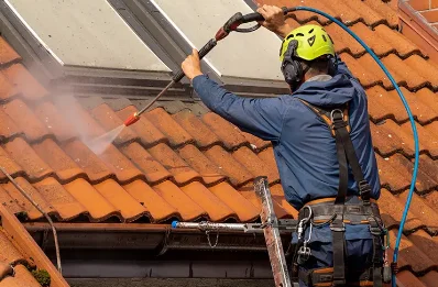 Démoussage et hydrofuge de toiture à Lacres